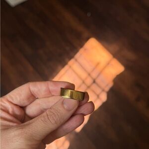 Oura ring 4 gold size 8